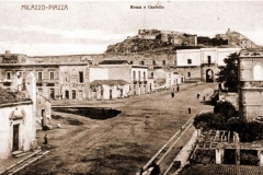 Milazzo-Piazza-Roma-e-castello-www.guidamilazzo.com_